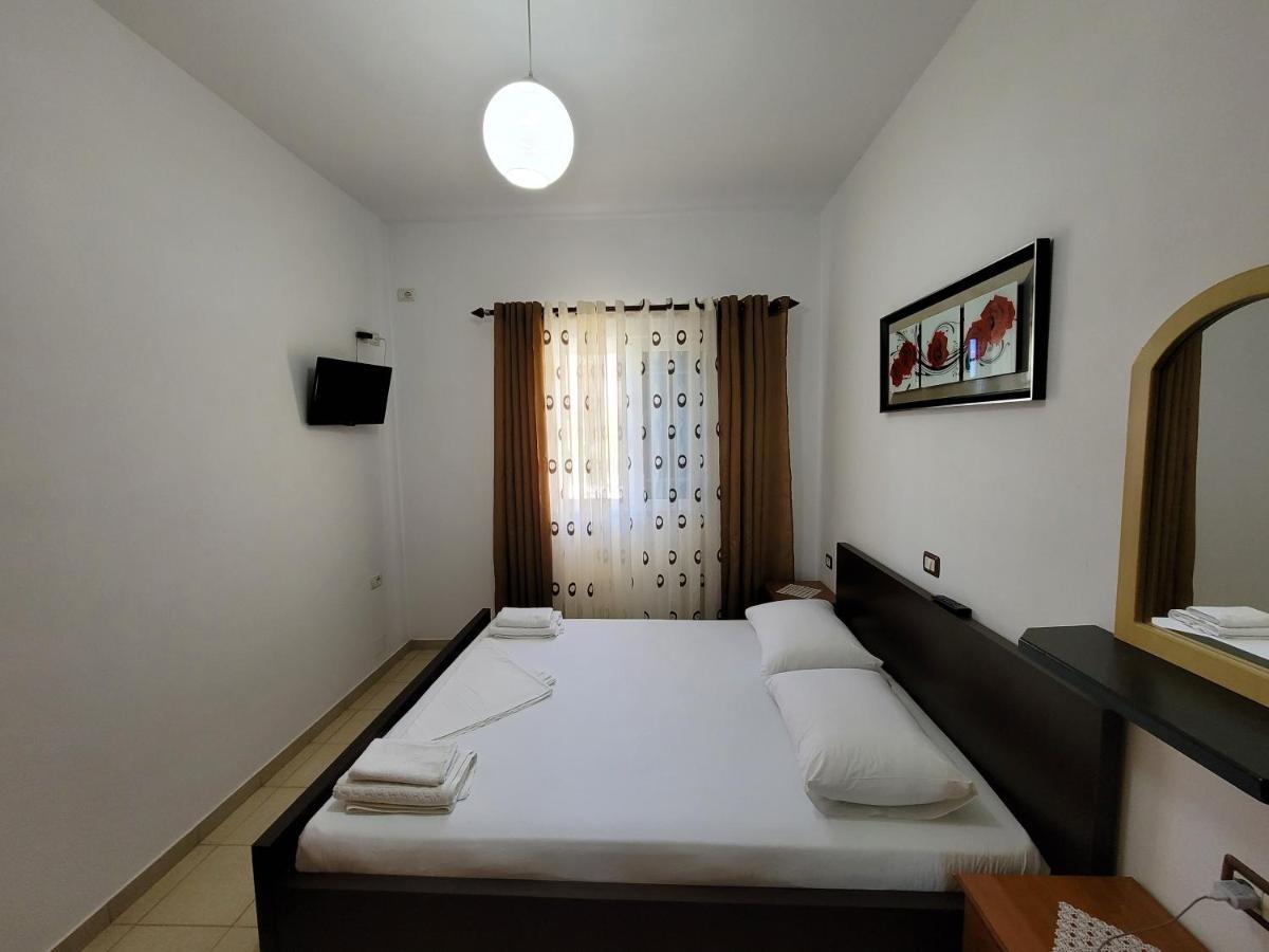 Apartments Vela Ксамил Экстерьер фото