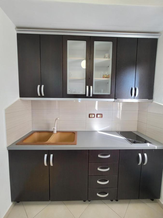Apartments Vela Ксамил Экстерьер фото