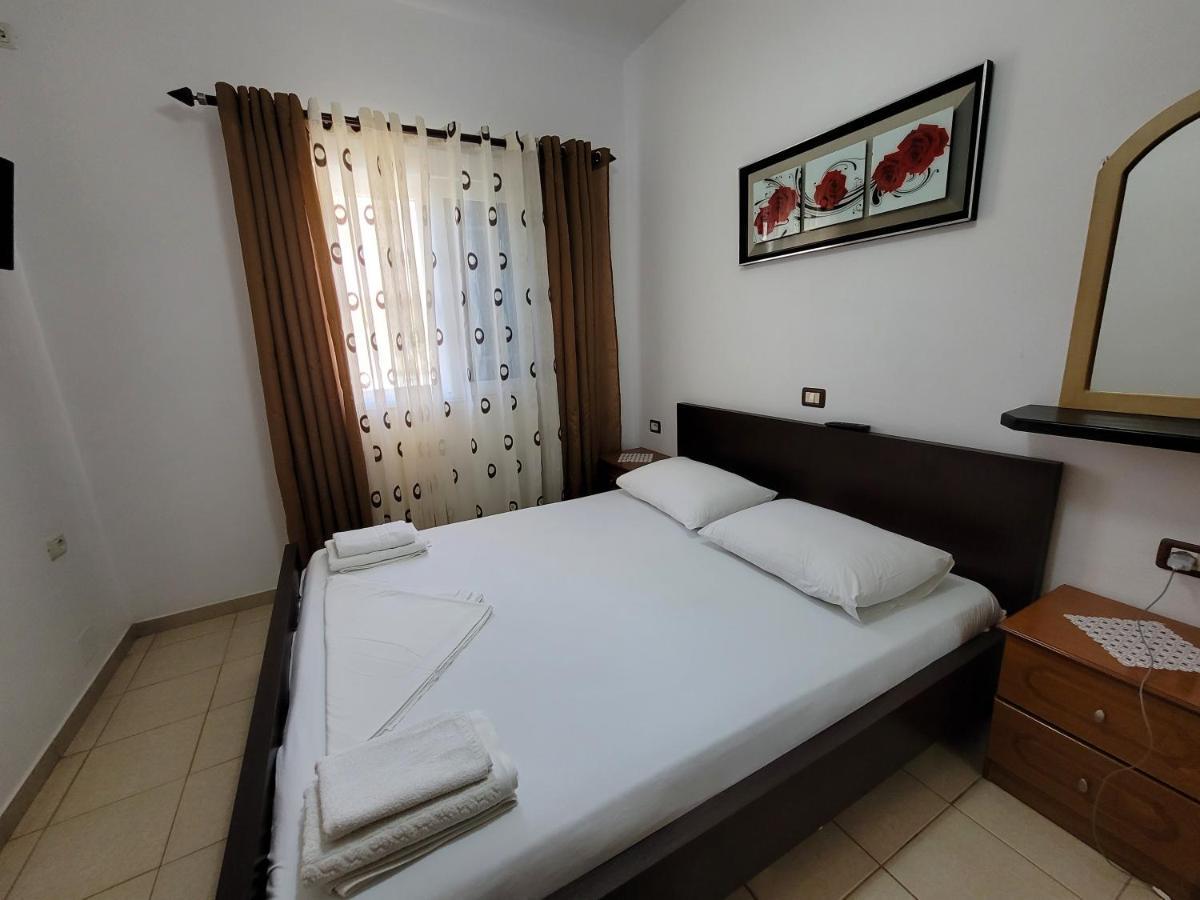 Apartments Vela Ксамил Экстерьер фото